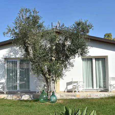 Masseria Tenuta Flora Maria Leverano