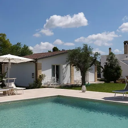 Masseria Tenuta Flora Maria * Leverano