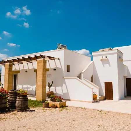 Masseria Tenuta Flora Maria Farm stay